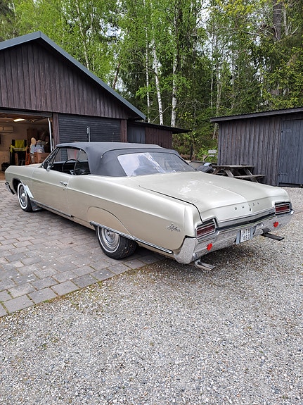 Buick Skylark 3 of 5