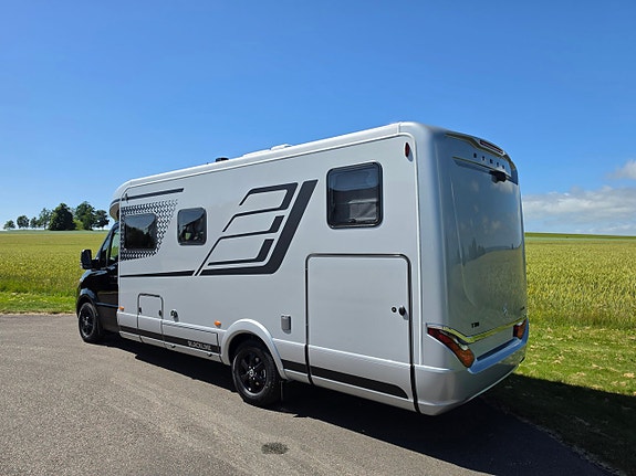 Hymer MasterLine T 780 BlackLine 2 of 15