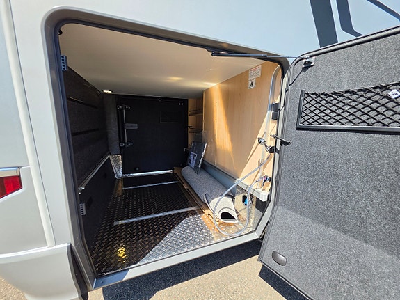 Hymer MasterLine T 780 BlackLine 12 of 15