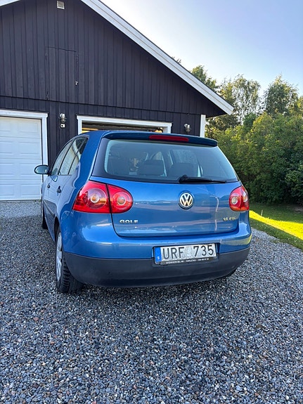 Volkswagen Golf V 3 of 5