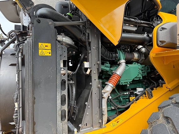 Volvo L60H -23 1744tim Lock-up CDC mm 1.725.000+m 15 of 19