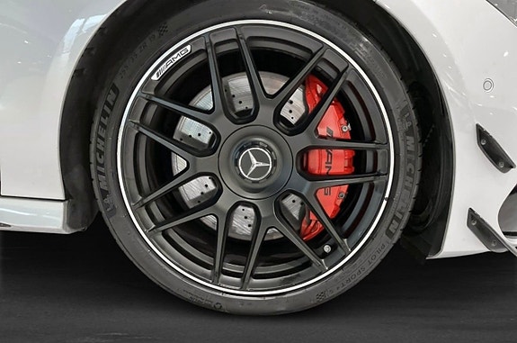 Mercedes-Benz CLA45 10 of 12