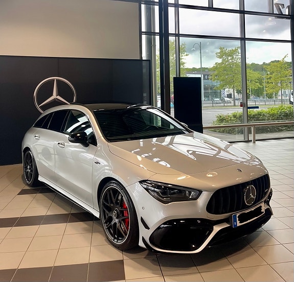 Mercedes-Benz CLA45 11 of 12