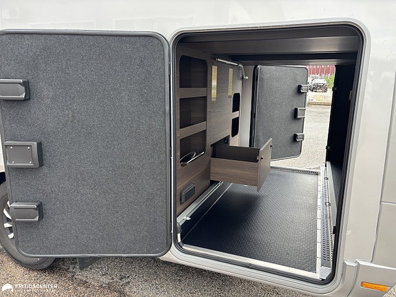 Adria Supersonic 780 SL / Lithium / Solcell / Truma AC 13 of 21