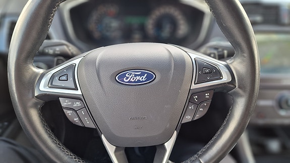 Ford Mondeo 4 of 5