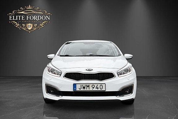 Kia Ceed 3 of 5