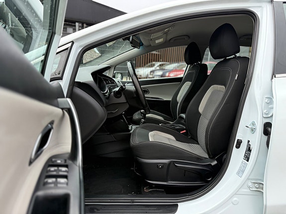 Kia Ceed 18 of 24