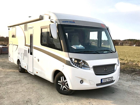 Eura Mobil Integra Line 725 QB Automat Skin Max utrustad