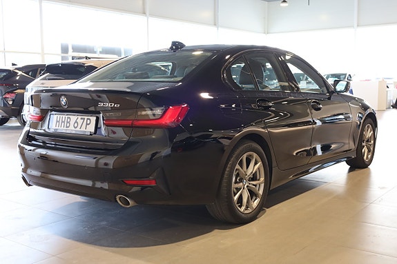 BMW 330e 5 of 27