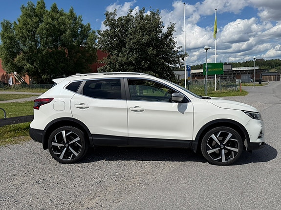 Nissan Qashqai 2 of 5