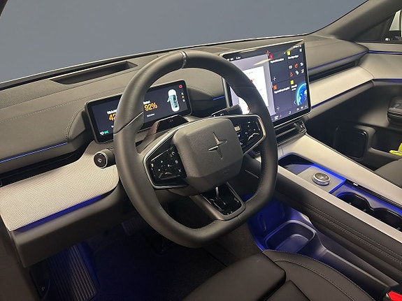 Polestar 4 4 of 11