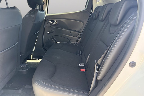 Renault Clio 12 of 28