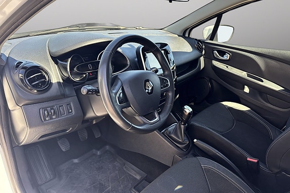 Renault Clio 11 of 28