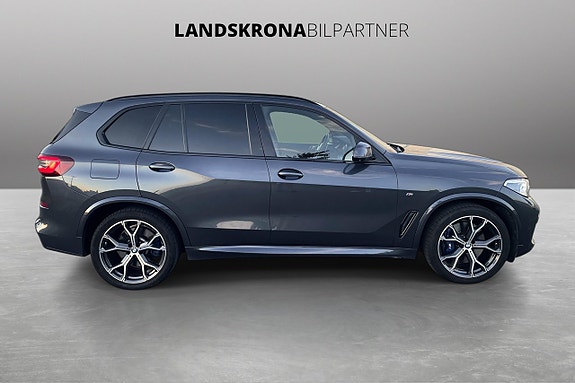 BMW X5 4 of 5