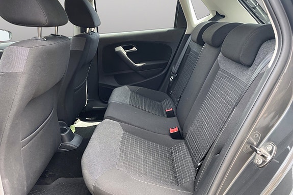 Volkswagen Polo 11 of 19