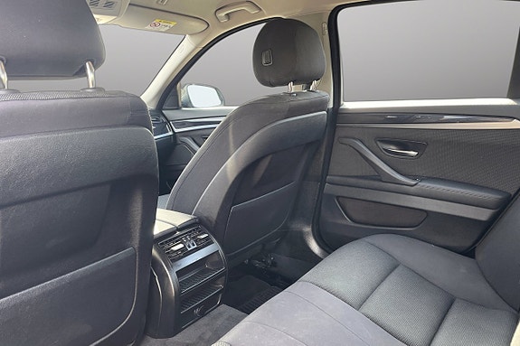 BMW 520d 13 of 28
