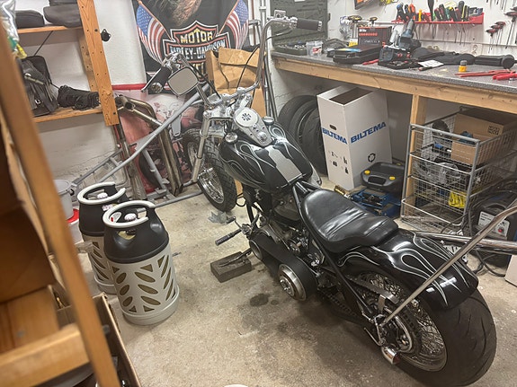 Harley-Davidson Shovelhead 2 of 5