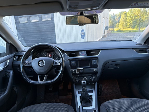 Skoda Octavia 4 of 5