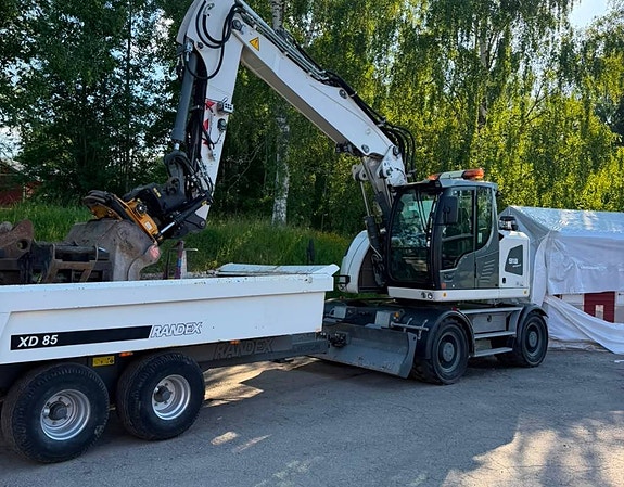 Liebherr 918 compact / Randex vagn / Steg 5 motor 3 of 9