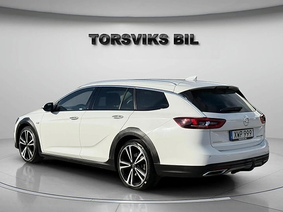 Opel Insignia Country Tourer 4 of 5