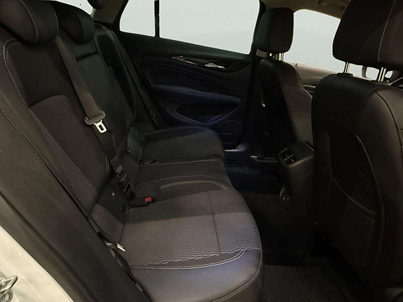 Opel Insignia Country Tourer 15 of 27