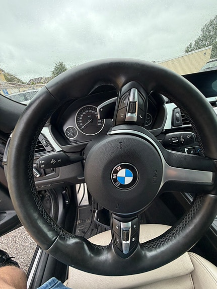 BMW 330d 7 of 10