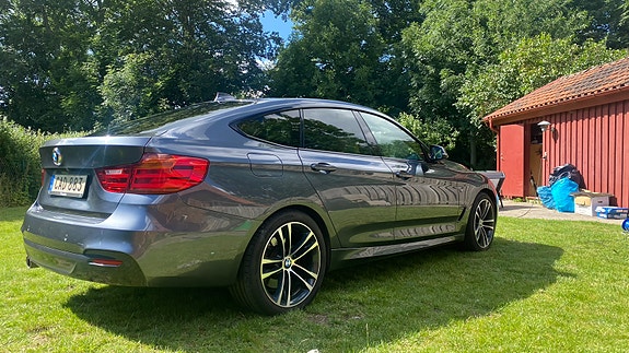 BMW 330d 9 of 10