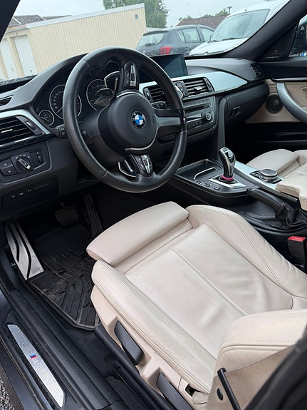 BMW 330d 2 of 5