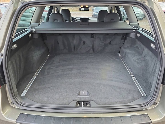 Volvo V70 8 of 8