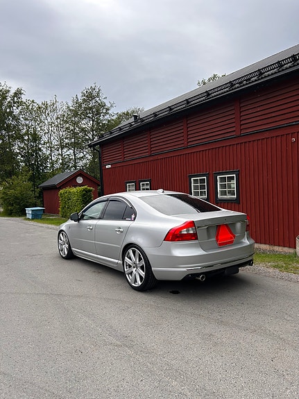 Volvo S80 8 of 17