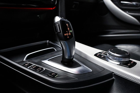 BMW 330d 16 of 30