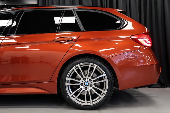 BMW 330d 5 of 5