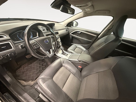 Volvo V70 10 of 18