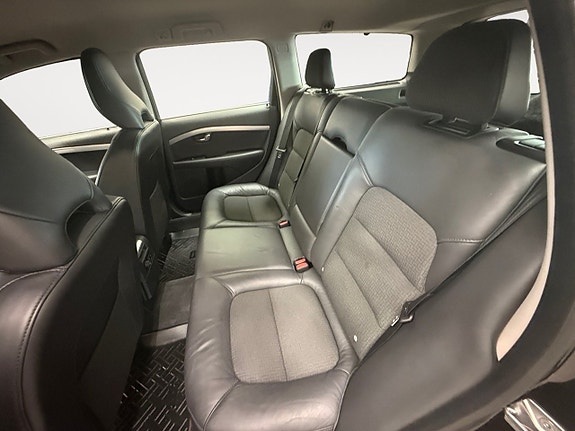 Volvo V70 15 of 18