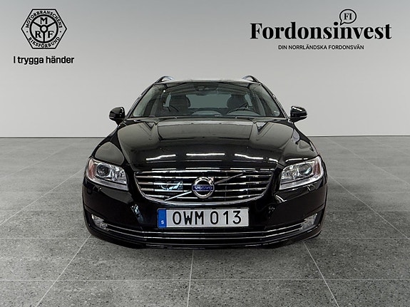 Volvo V70 8 of 18