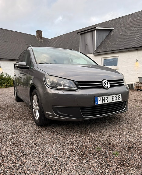 Volkswagen Touran 5 of 5