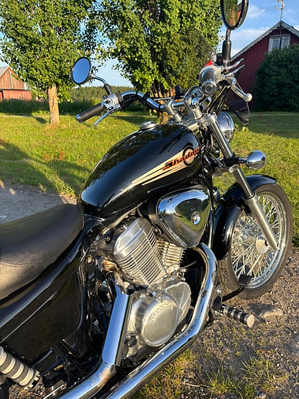 Honda VT600C Shadow 4 of 9