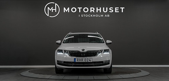 Skoda Octavia 2 of 18