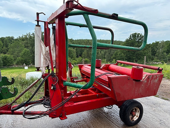 Rundbalspress John Deere 575 5 of 6