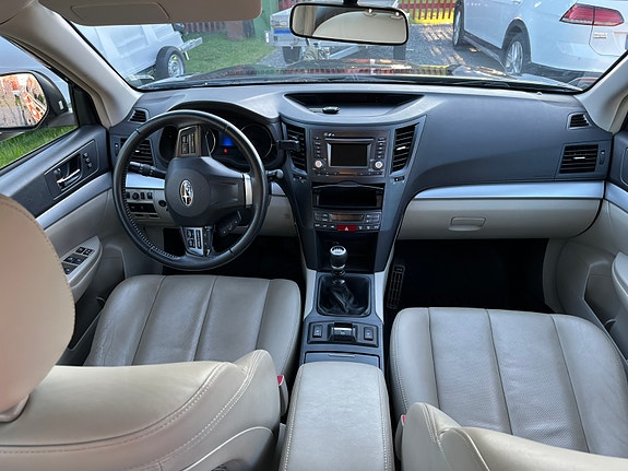 Subaru Outback 6 of 7