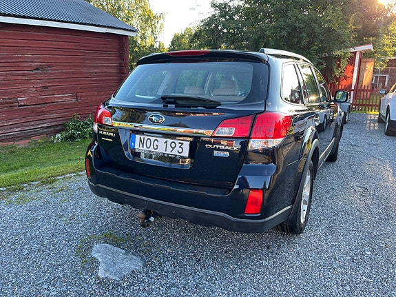 Subaru Outback 5 of 5
