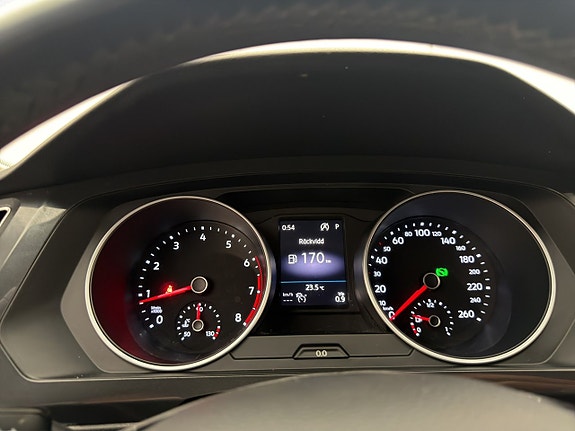 Volkswagen Tiguan 19 of 30
