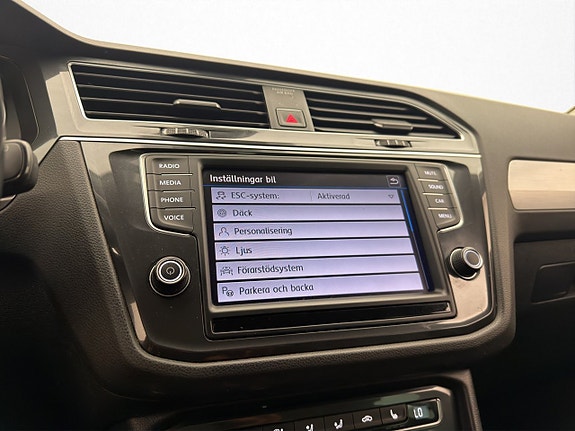 Volkswagen Tiguan 24 of 30