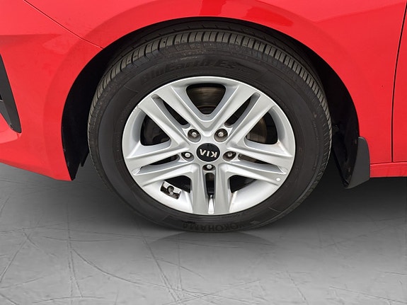 Kia Ceed 25 of 28