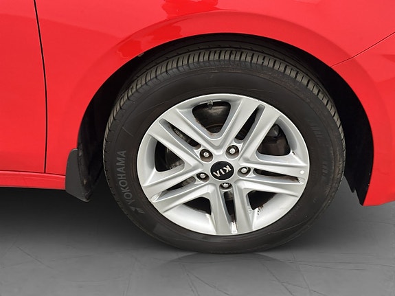 Kia Ceed 28 of 28