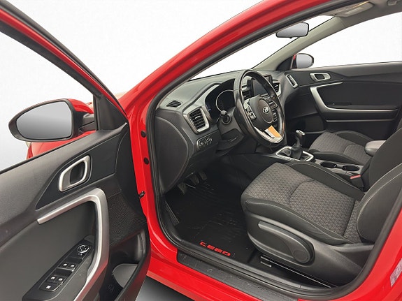 Kia Ceed 10 of 28