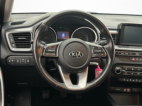 Kia Ceed 14 of 28