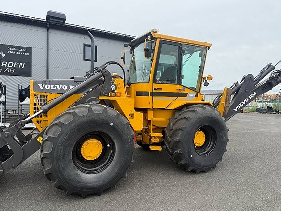 Volvo BM EL 70 2 of 12