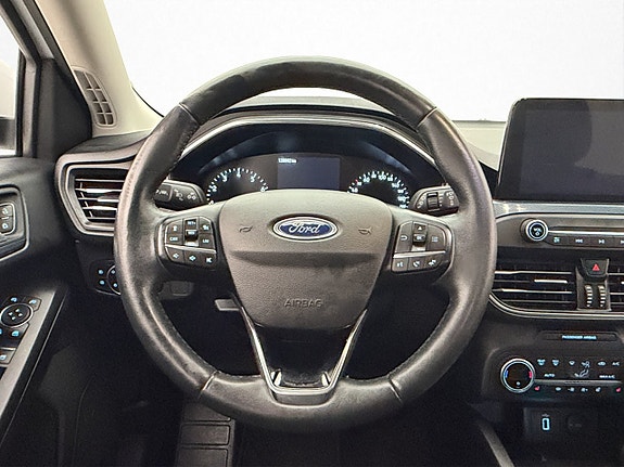 Ford Focus 13 of 30