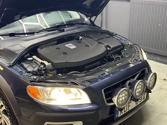 Volvo XC70 16 of 17